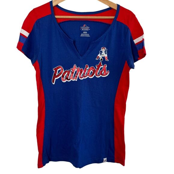 Majestic New England Patriots Football V-Neck Short Sleeve T-Shirt Size Medium - Picture 1 of 8
